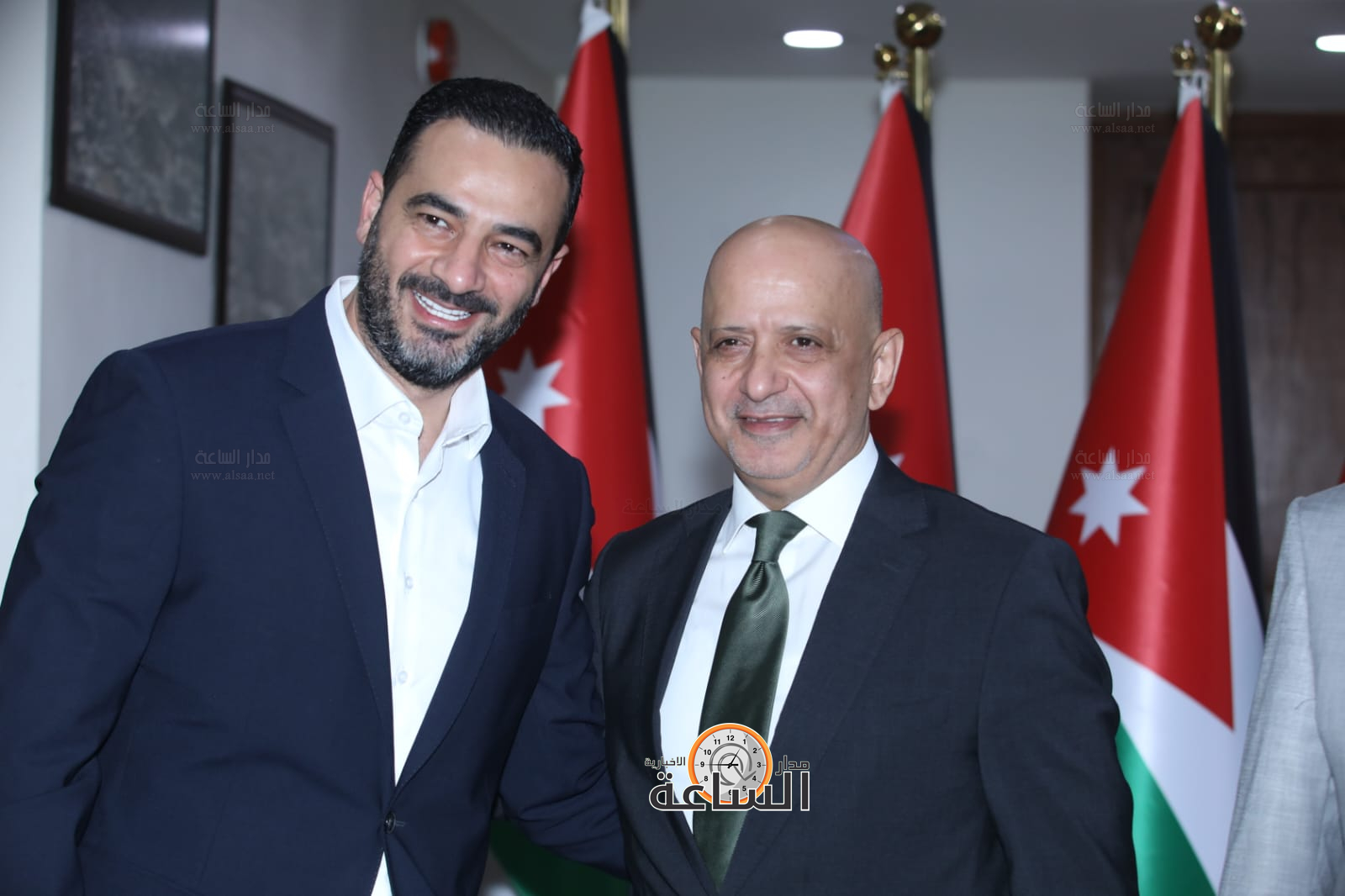 Madar Al-Saa Images 0.09763193666977132