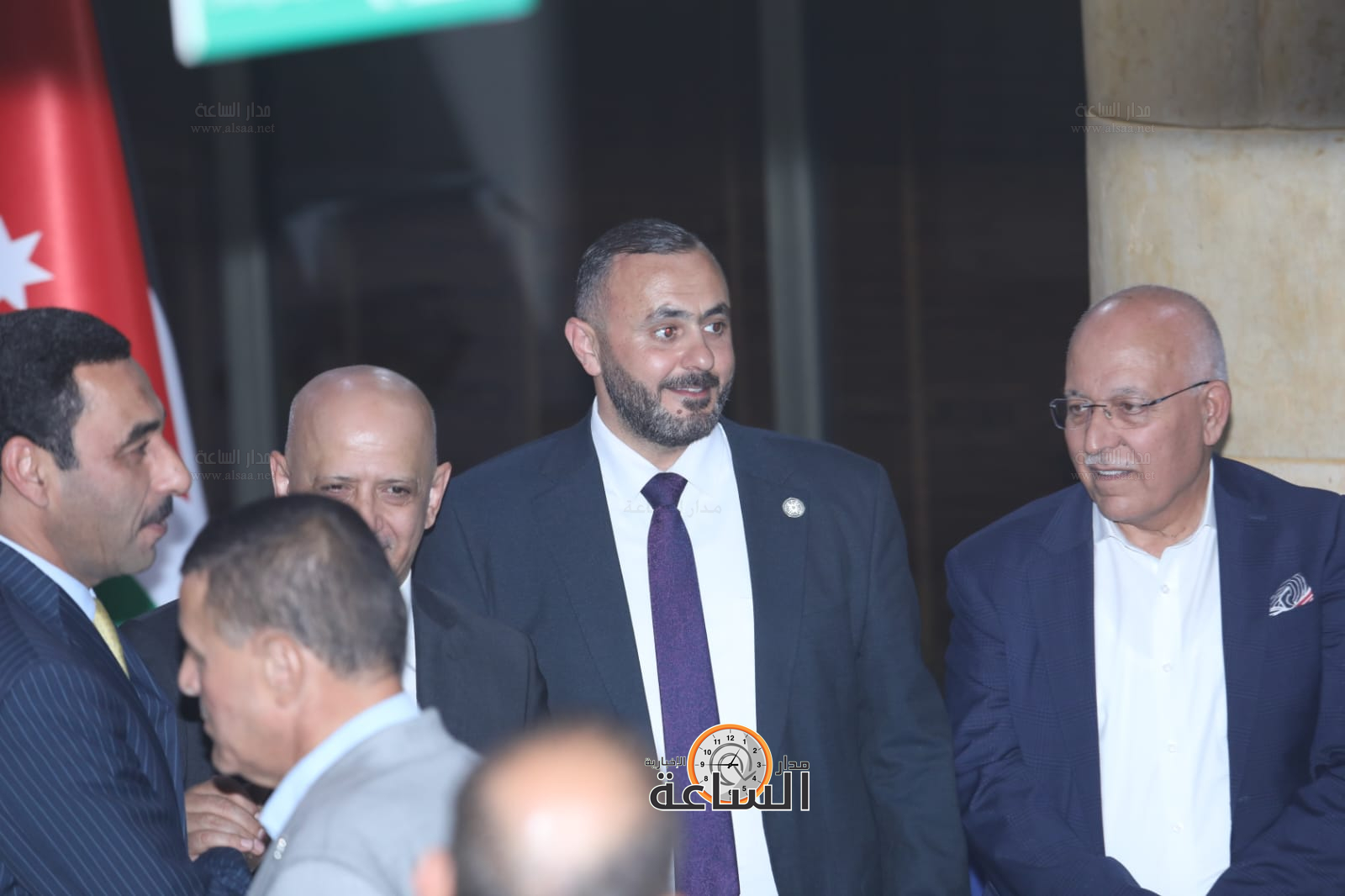 Madar Al-Saa Images 0.004418322180295808