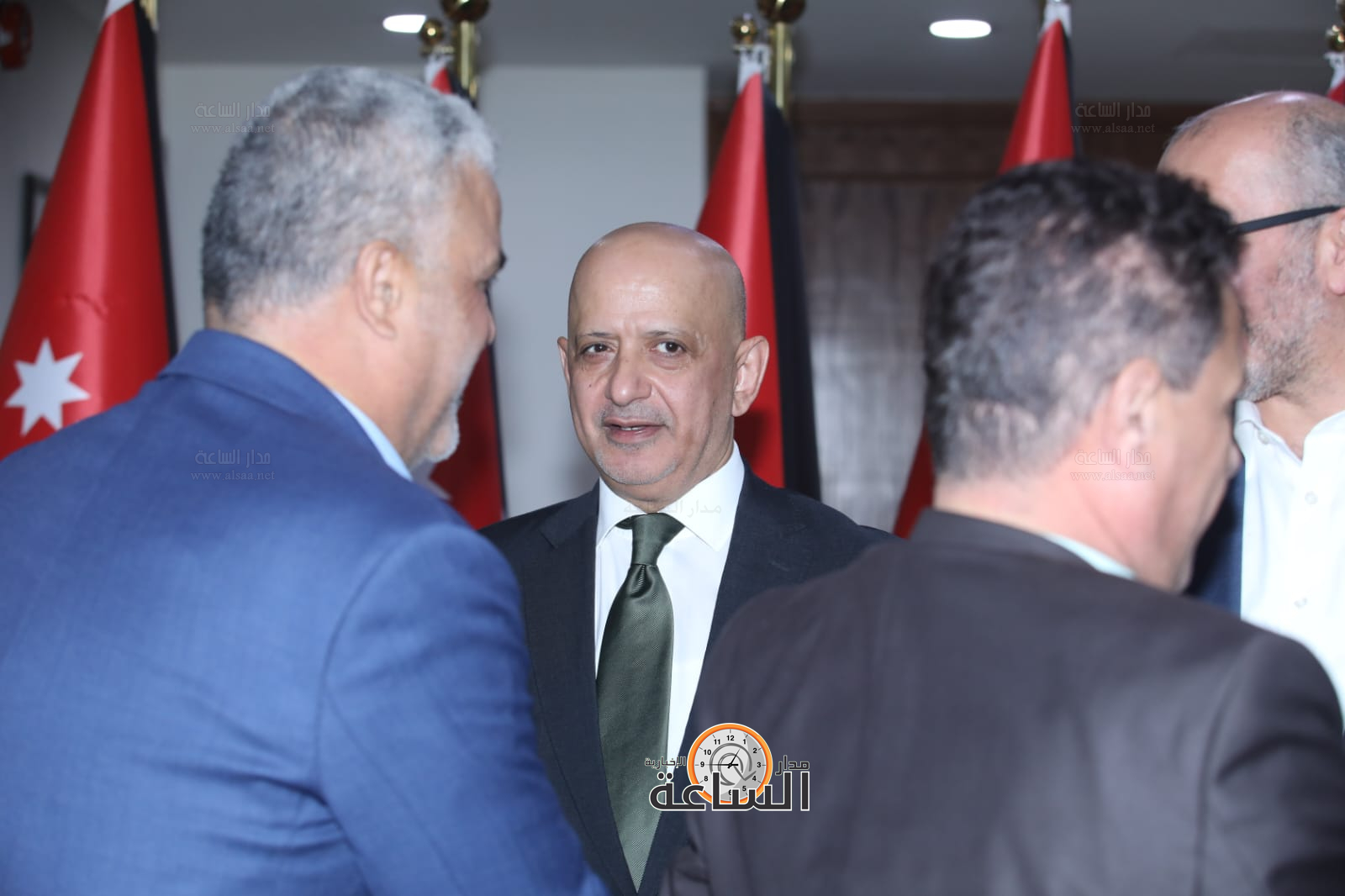 Madar Al-Saa Images 0.6939518212801938