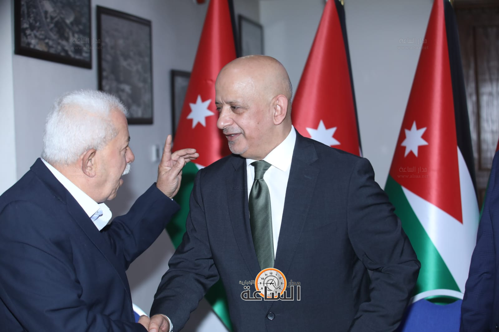 Madar Al-Saa Images 0.6822238958234204