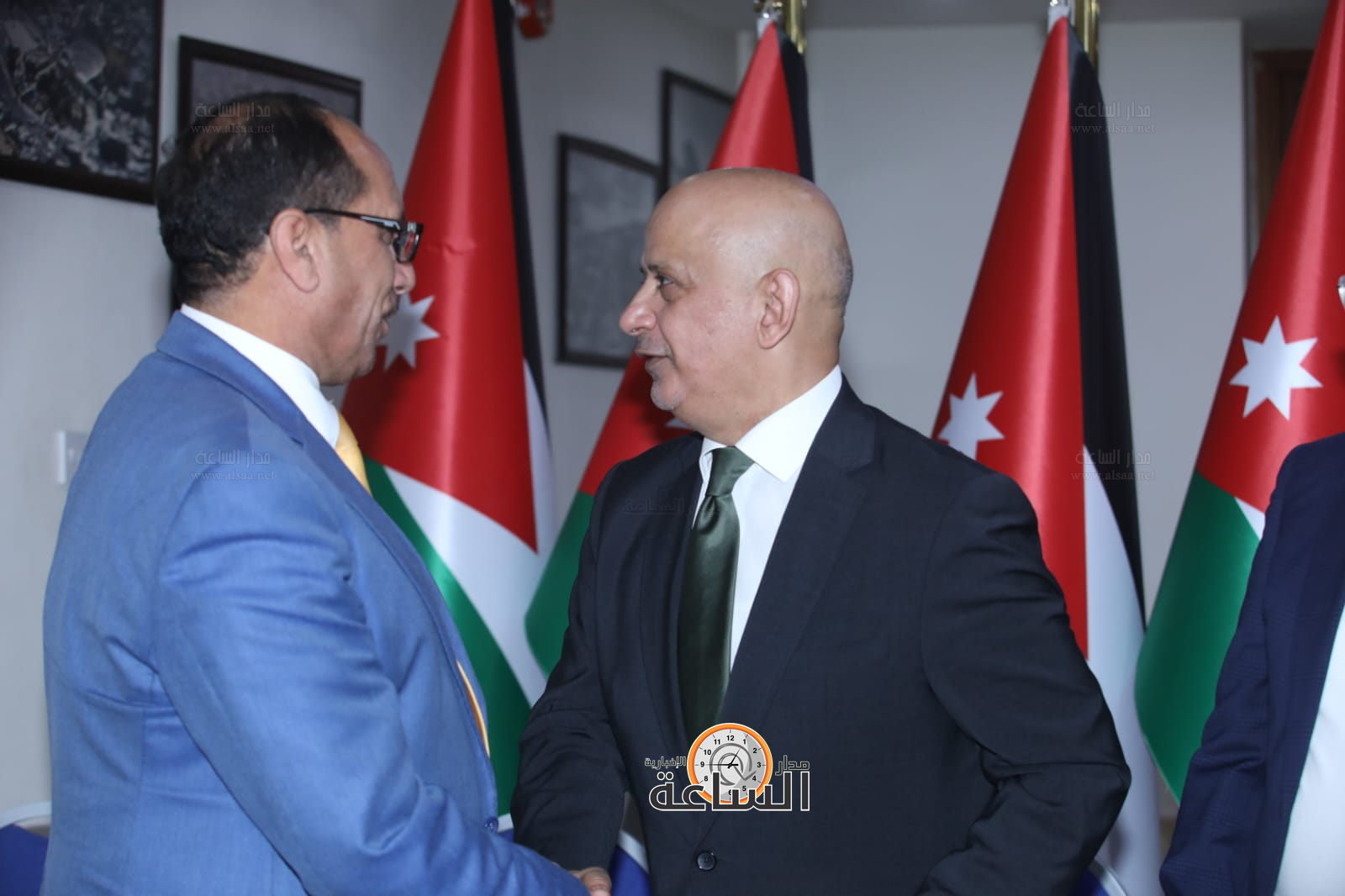 Madar Al-Saa Images 0.7677061325306282