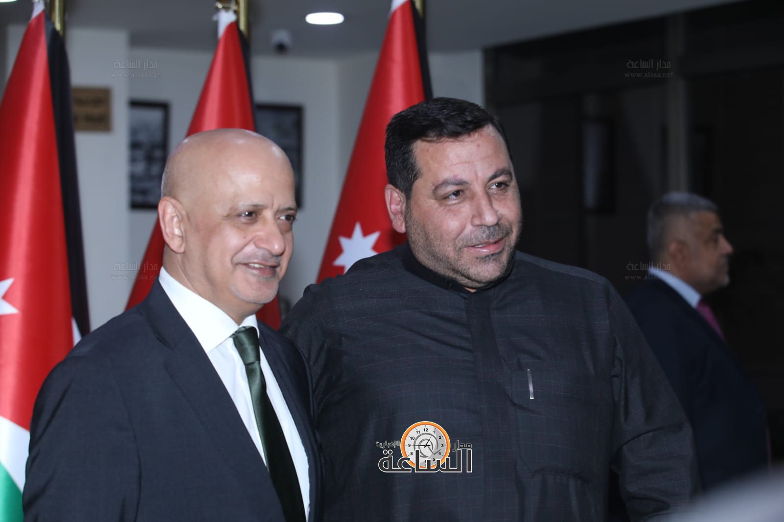 Madar Al-Saa Images 0.910038589459524