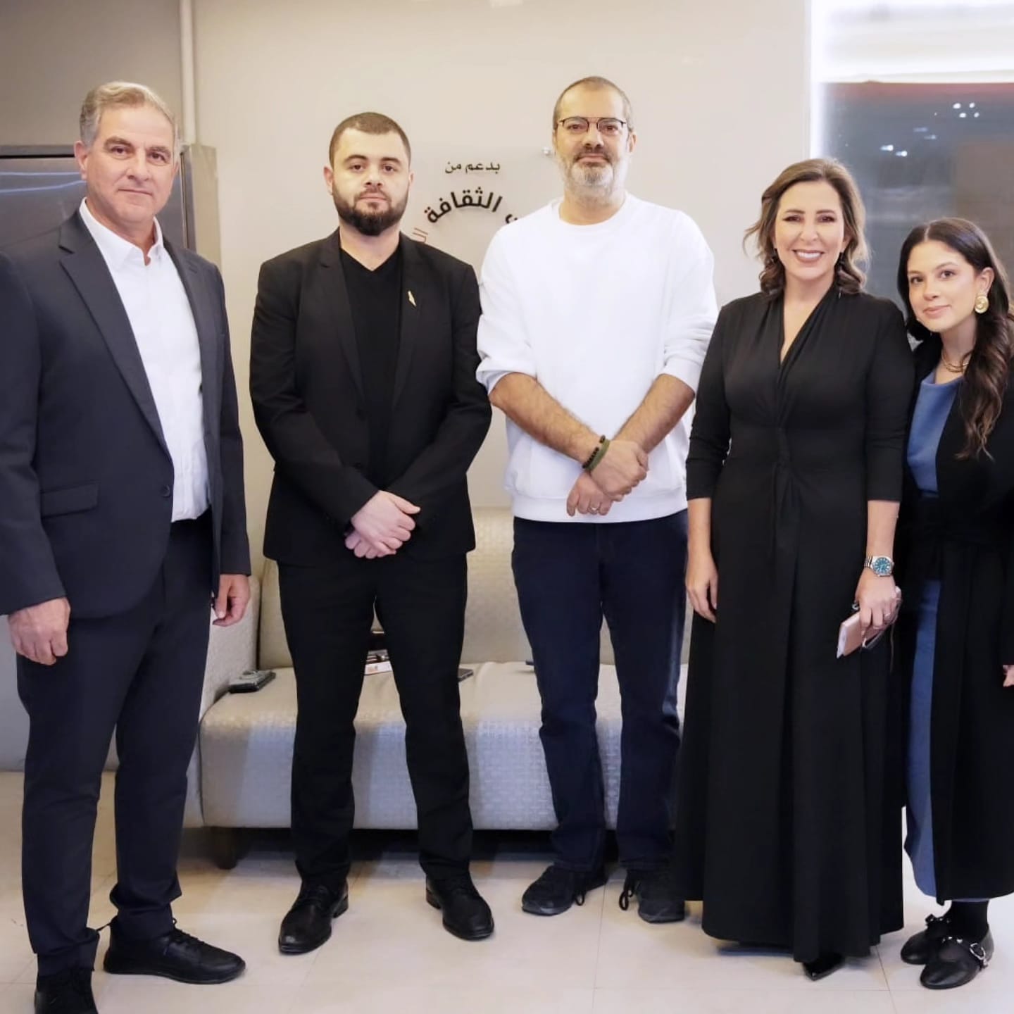 Madar Al-Saa Images 0.8528409243754911