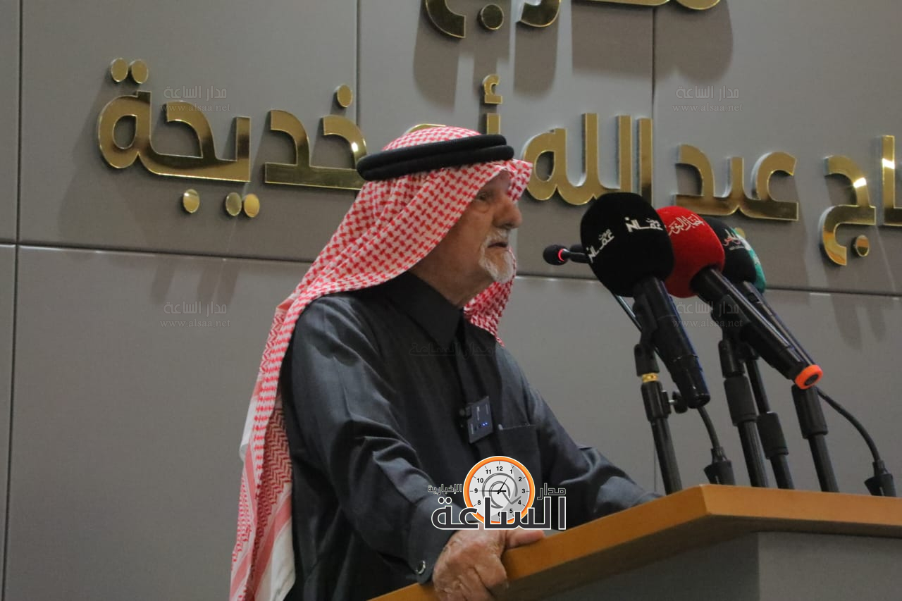 Madar Al-Saa Images 0.22124834904144297