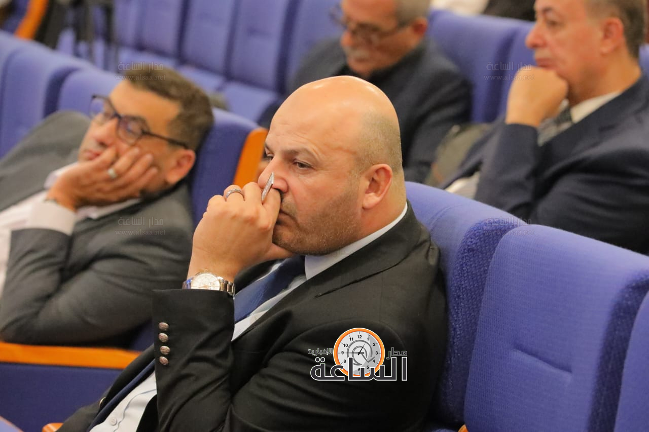 Madar Al-Saa Images 0.04109035873734346