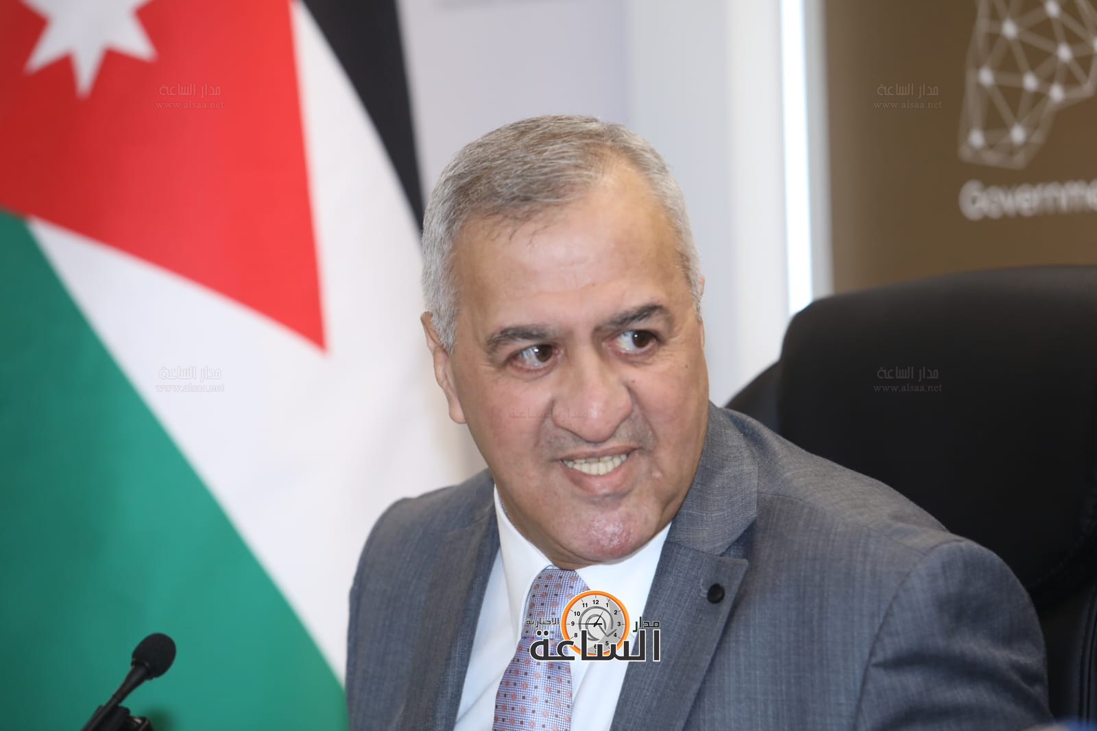 Madar Al-Saa Images 0.3883117816256678