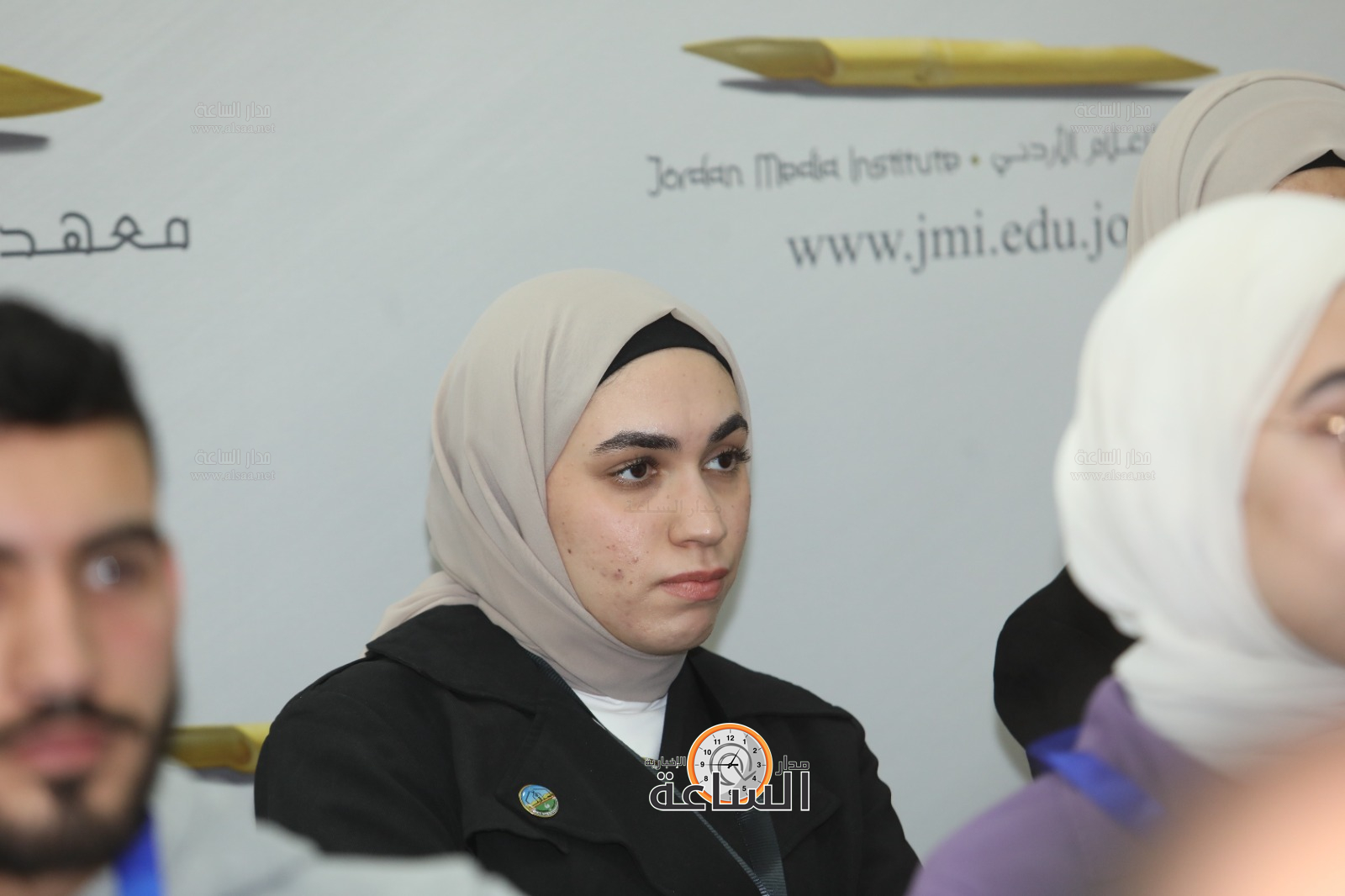 Madar Al-Saa Images 0.5792838680237116