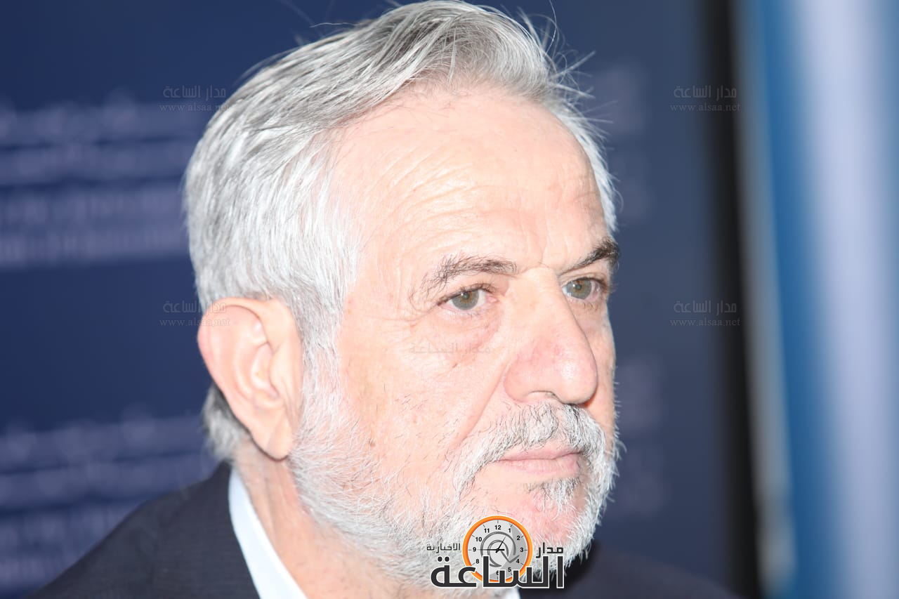 Madar Al-Saa Images 0.972867824876716