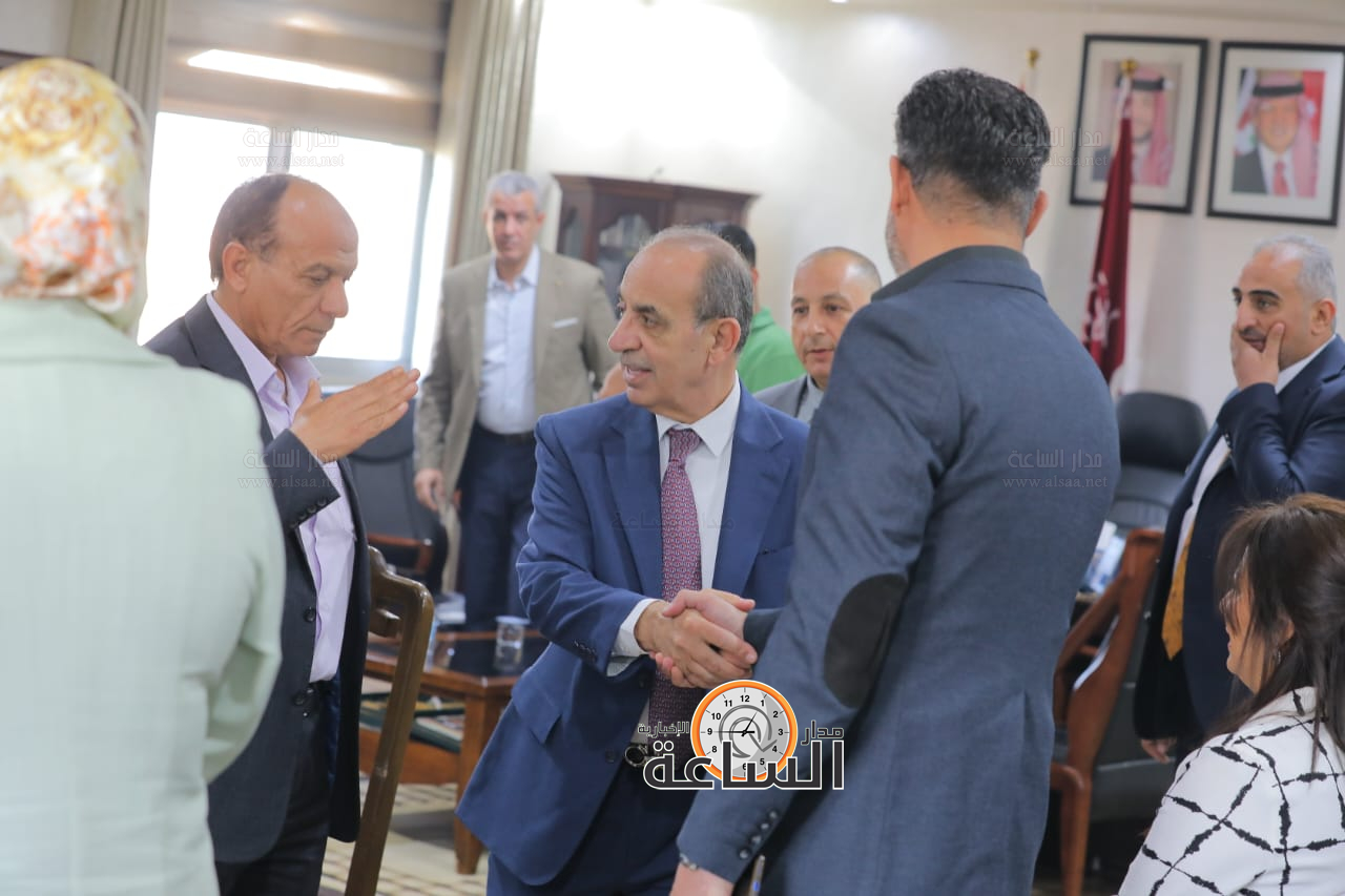 Madar Al-Saa Images 0.6834926156456349