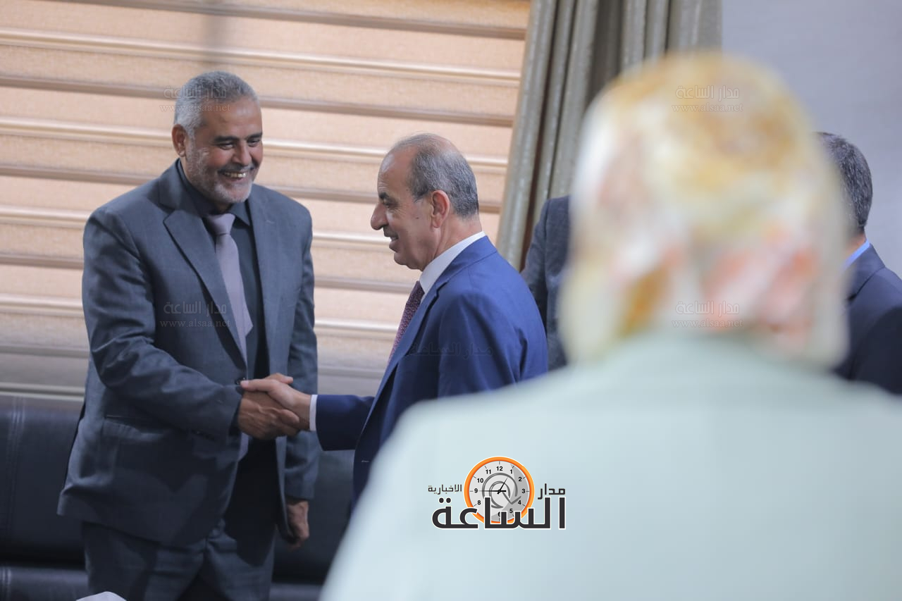 Madar Al-Saa Images 0.22101121179857097