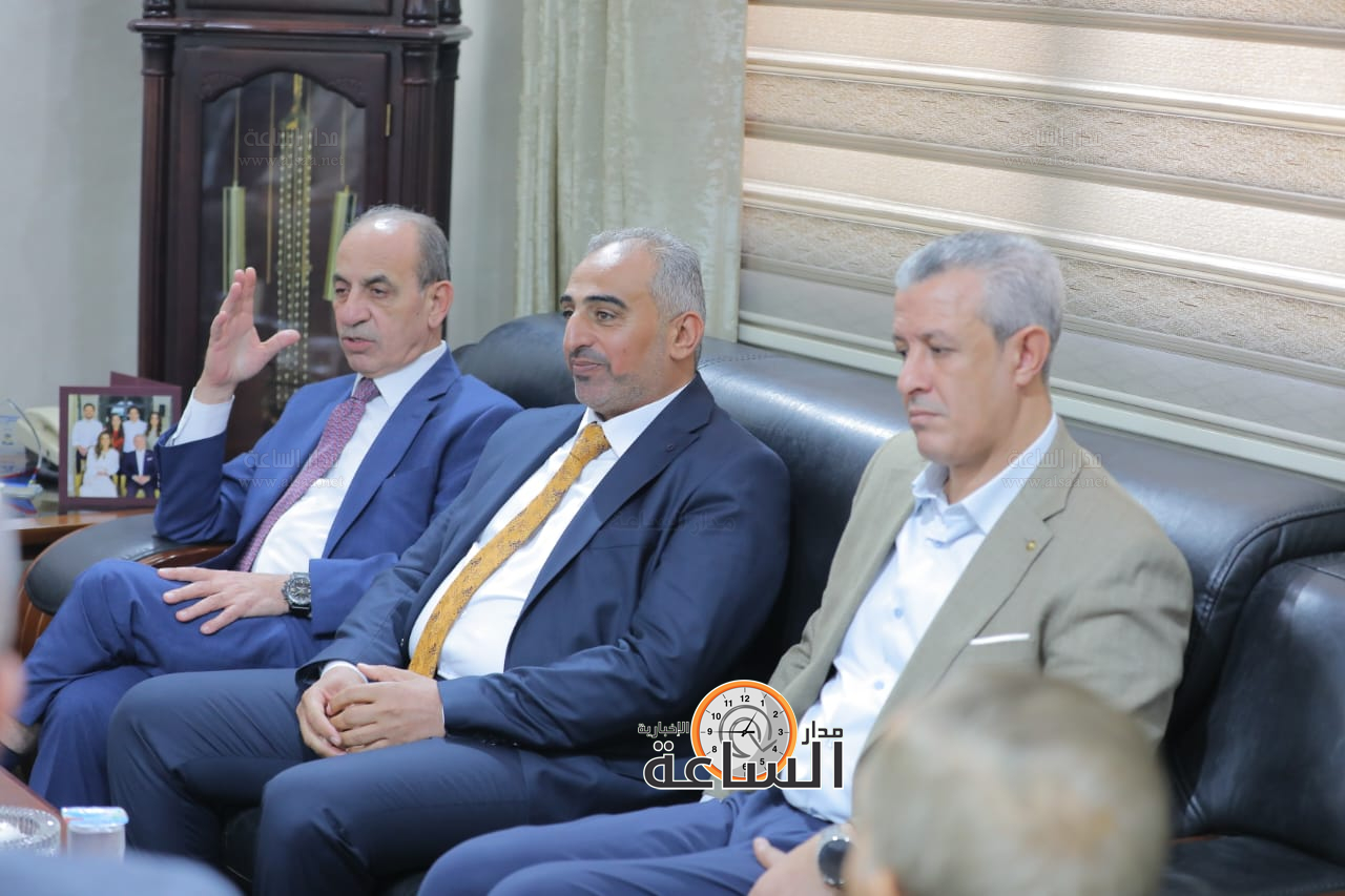 Madar Al-Saa Images 0.3551123075922893