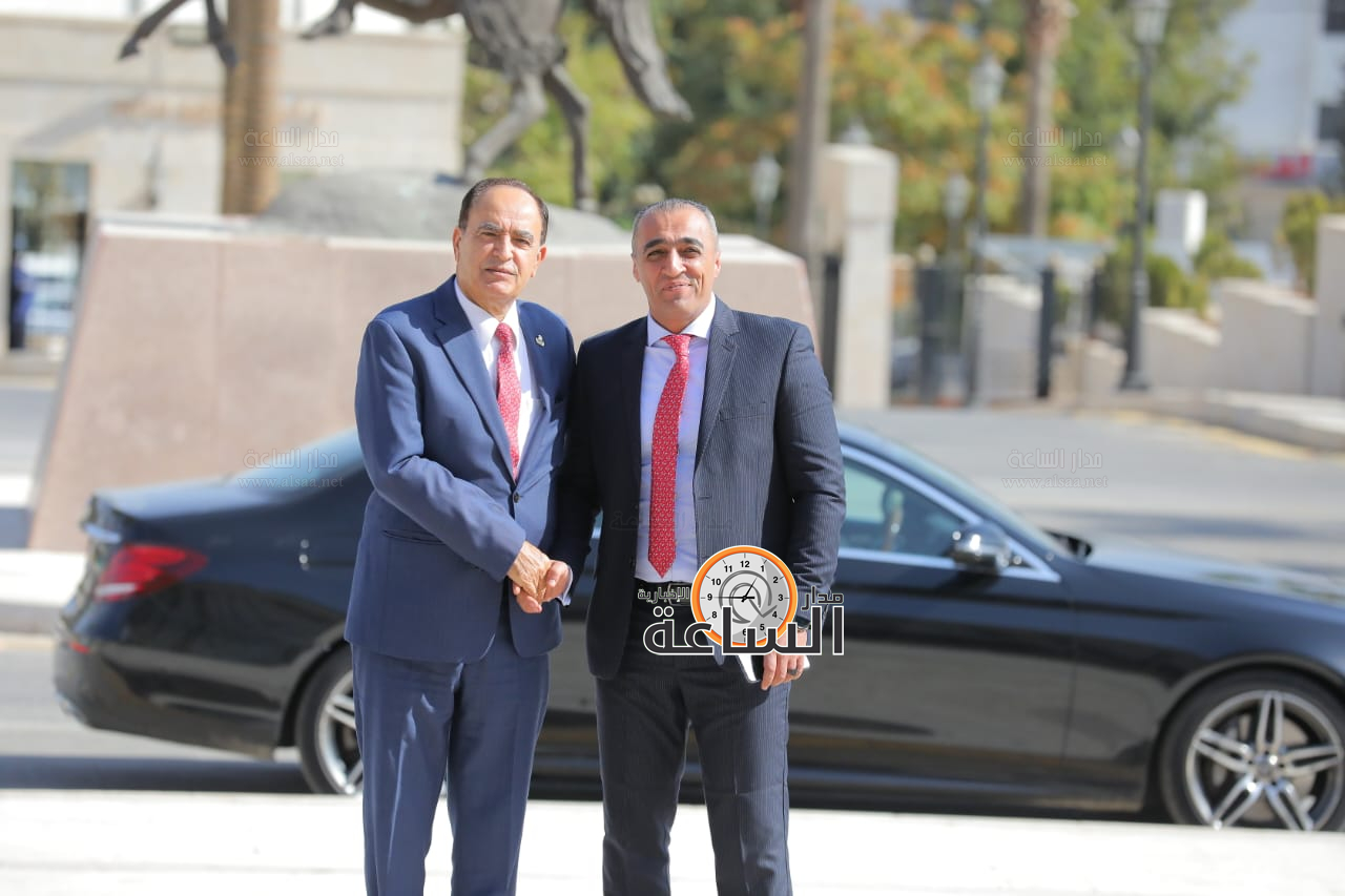 Madar Al-Saa Images 0.45910833886155844