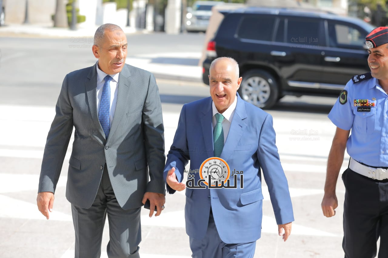 Madar Al-Saa Images 0.039950699291672276