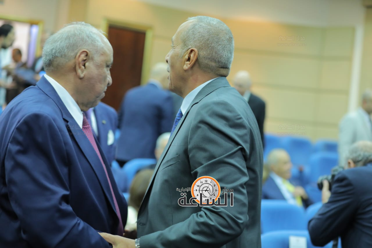 Madar Al-Saa Images 0.1444165048050512