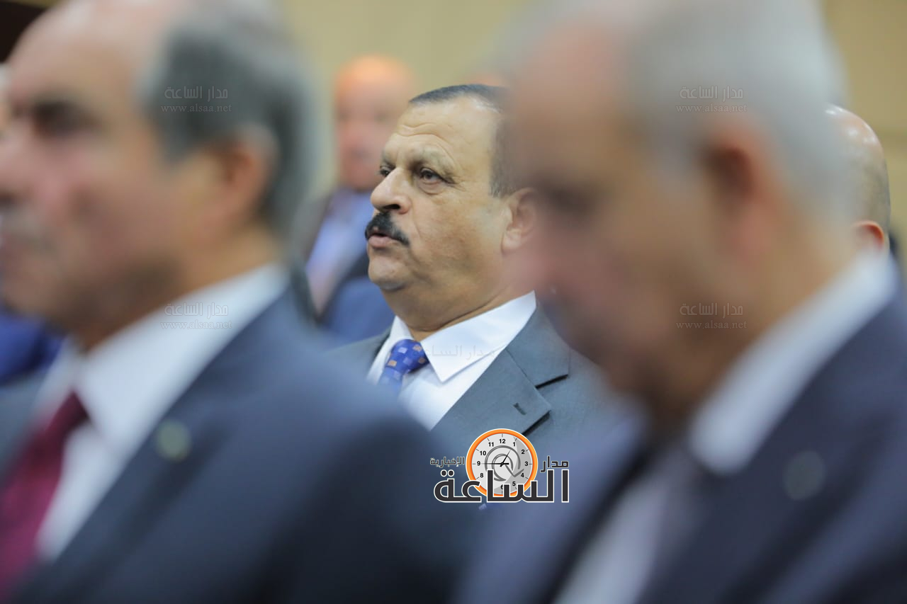 Madar Al-Saa Images 0.2504345493517668