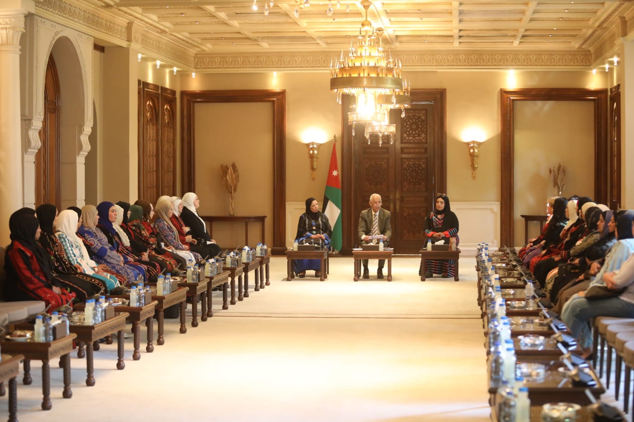 Madar Al-Saa Images 0.9746478390806244