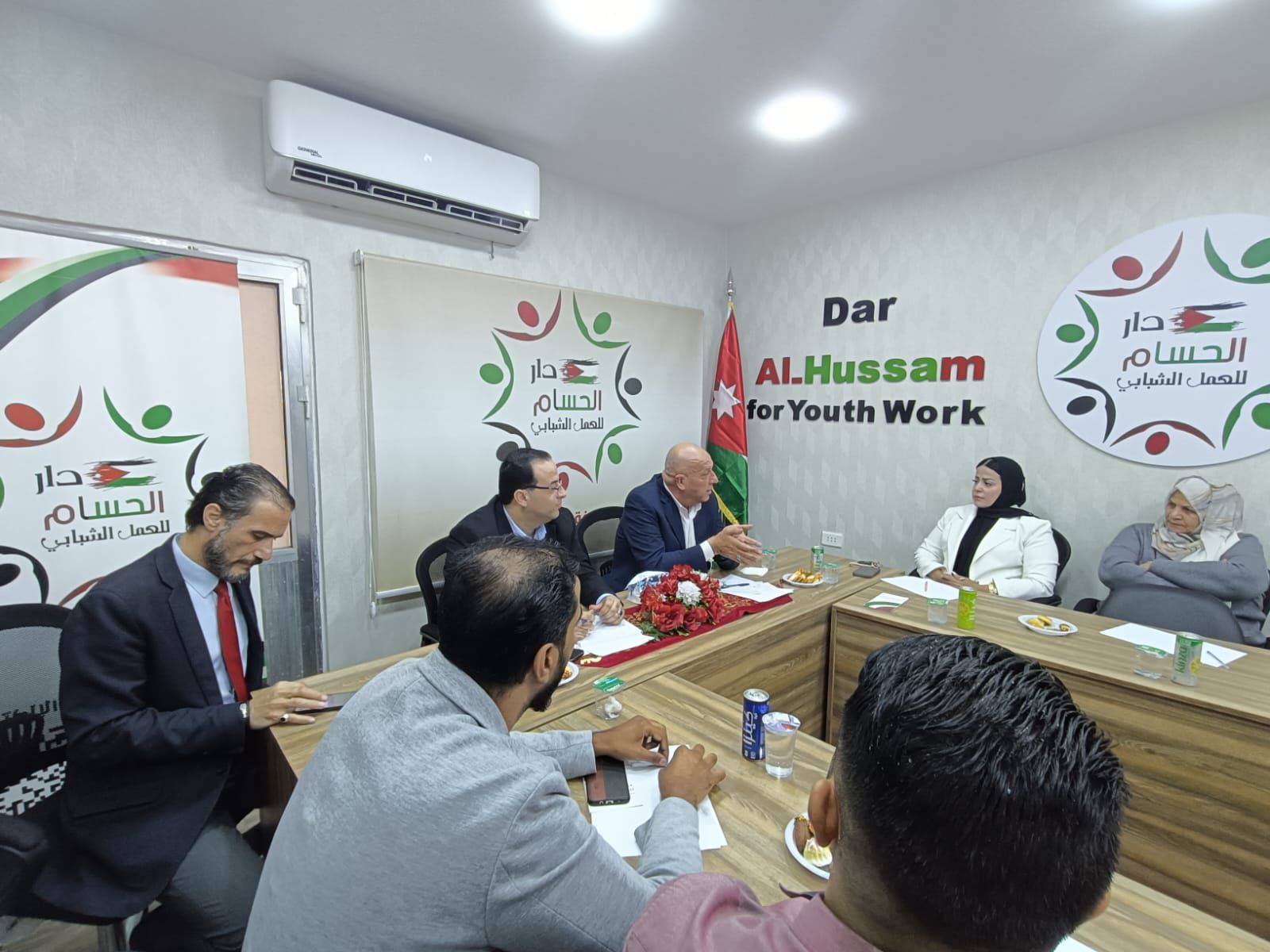 Madar Al-Saa Images 0.7403620698815465