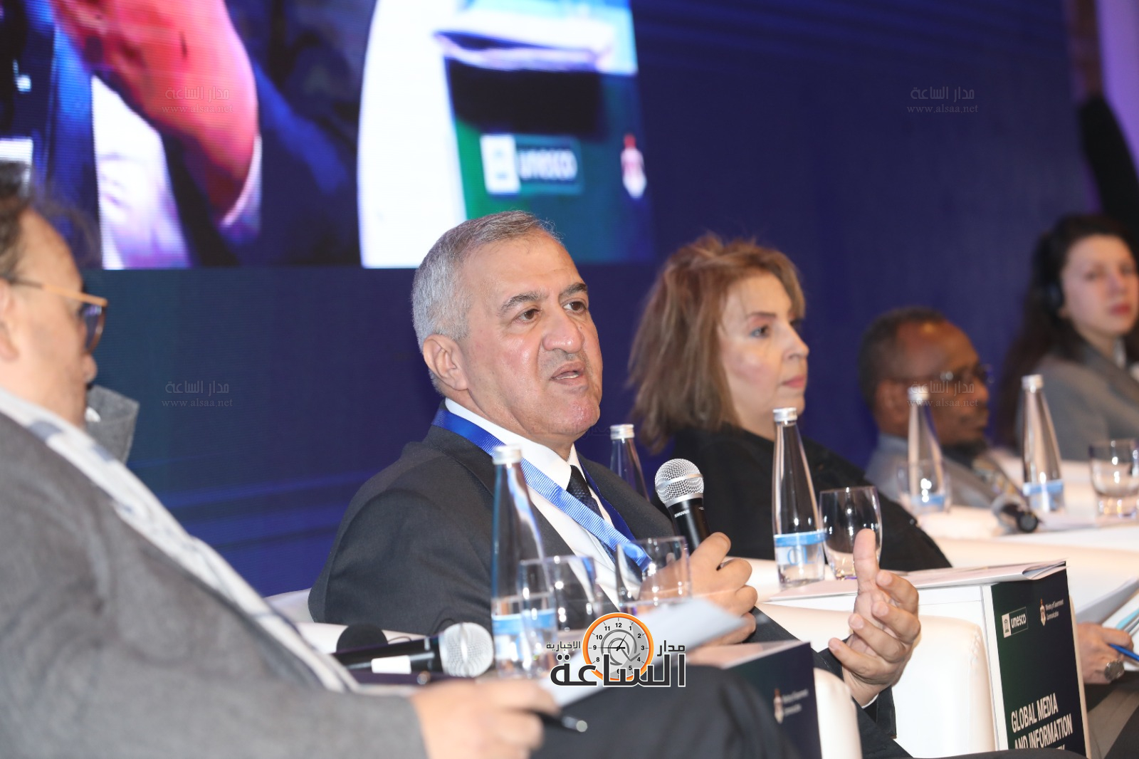 Madar Al-Saa Images 0.9154827633109826