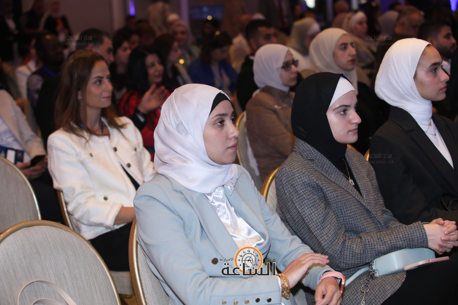 Madar Al-Saa Images 0.408244321543614