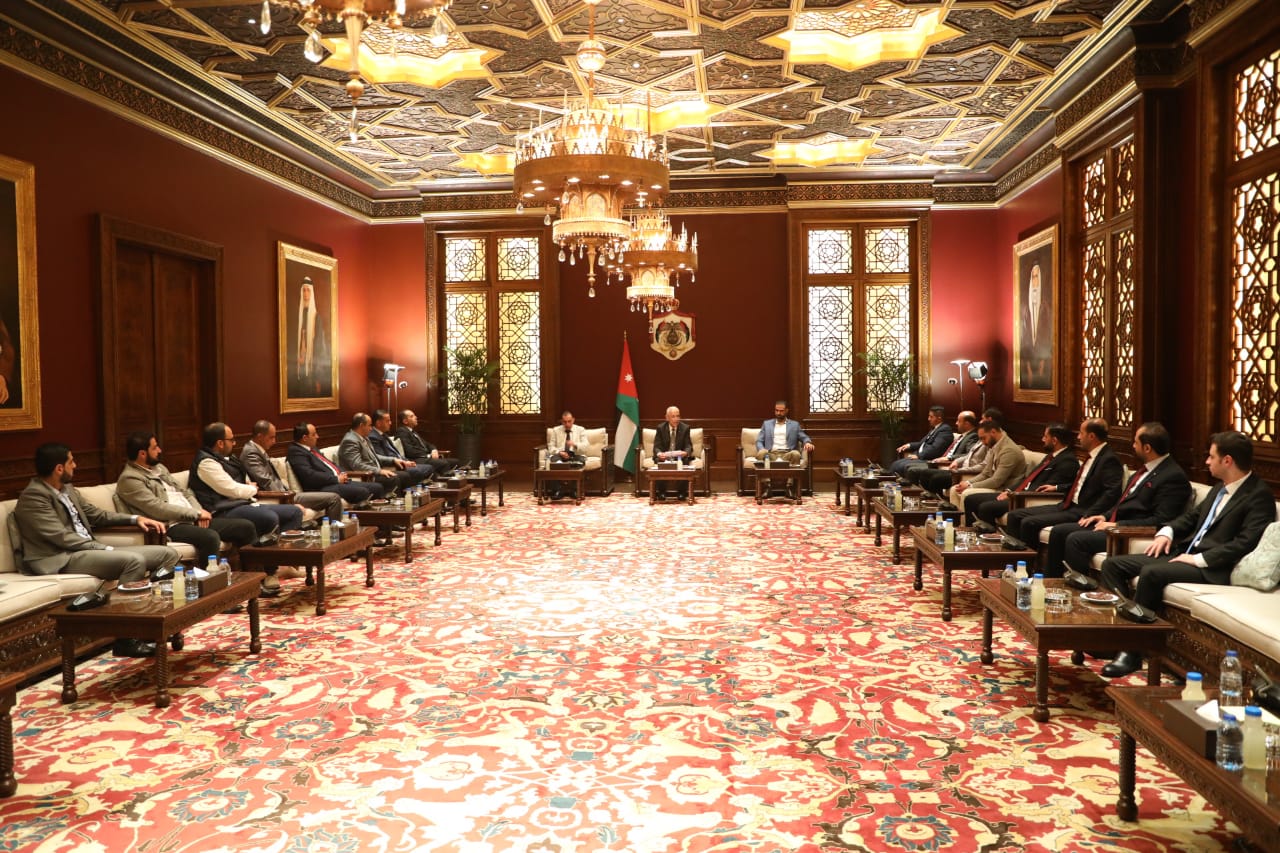 Madar Al-Saa Images 0.18583516127979127