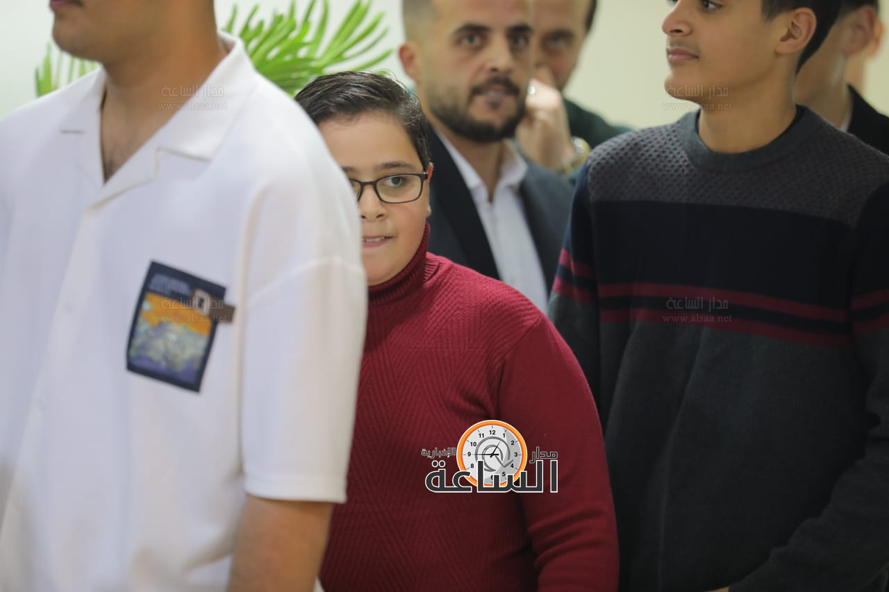 Madar Al-Saa Images 0.658110561071465