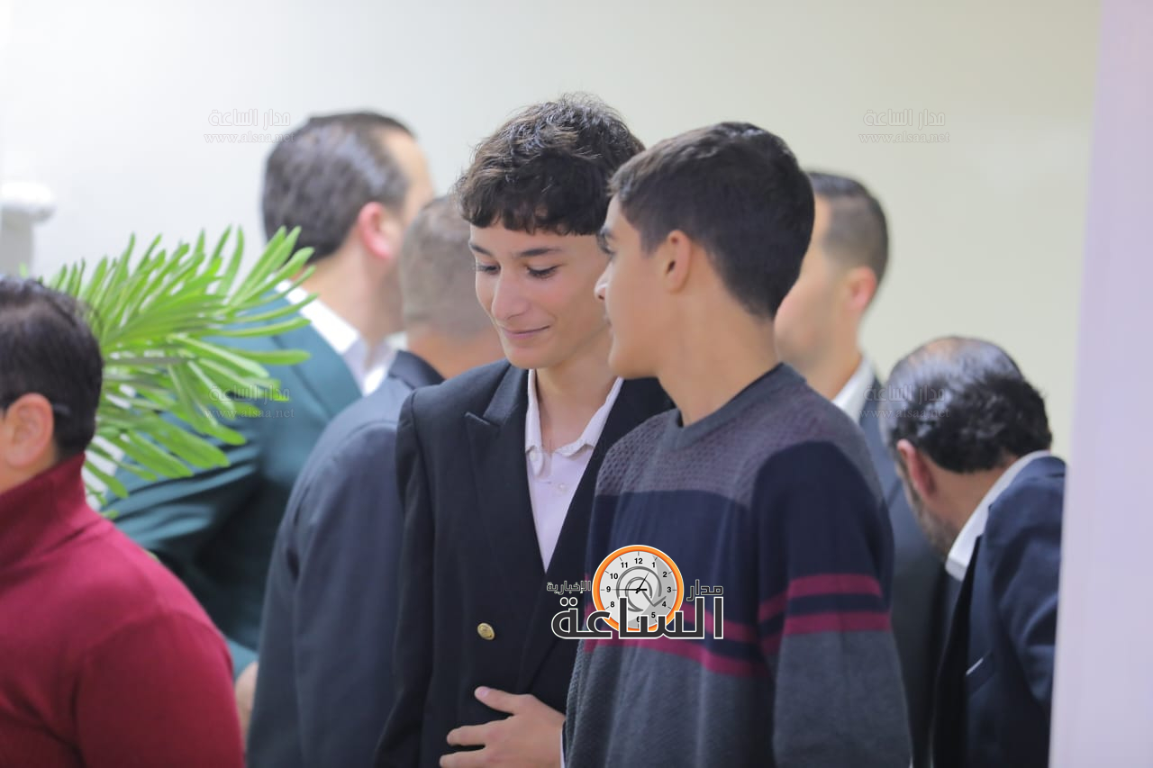 Madar Al-Saa Images 0.10935946463681079