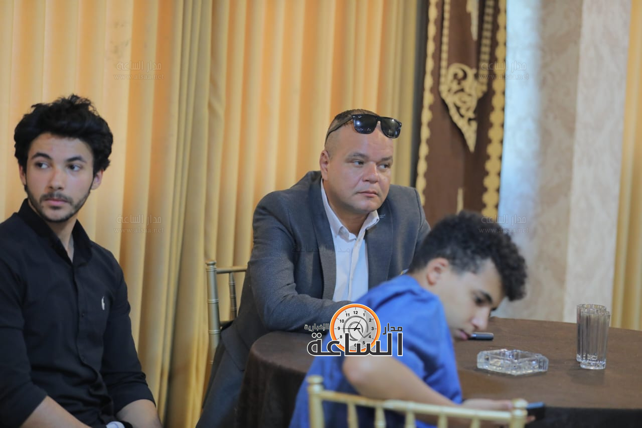 Madar Al-Saa Images 0.9322617759992233