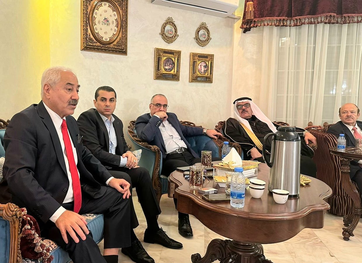 Madar Al-Saa Images 0.016118168635000263