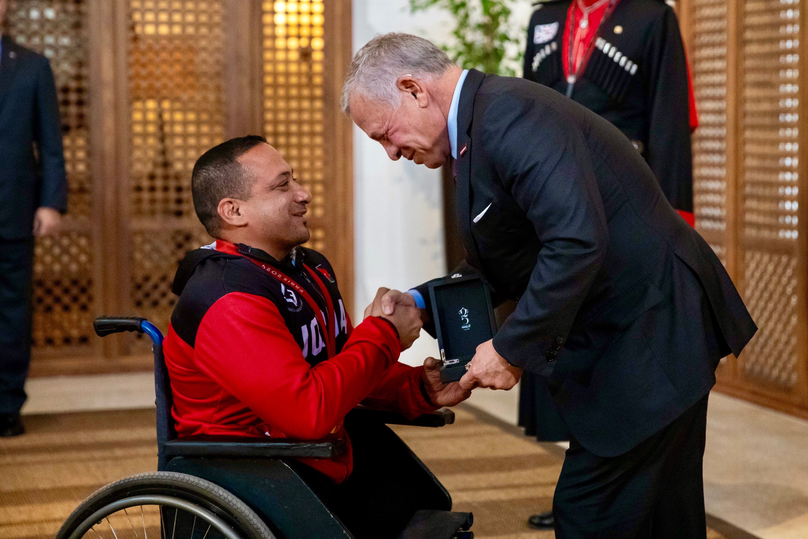 Madar Al-Saa Images 0.30512057099600165