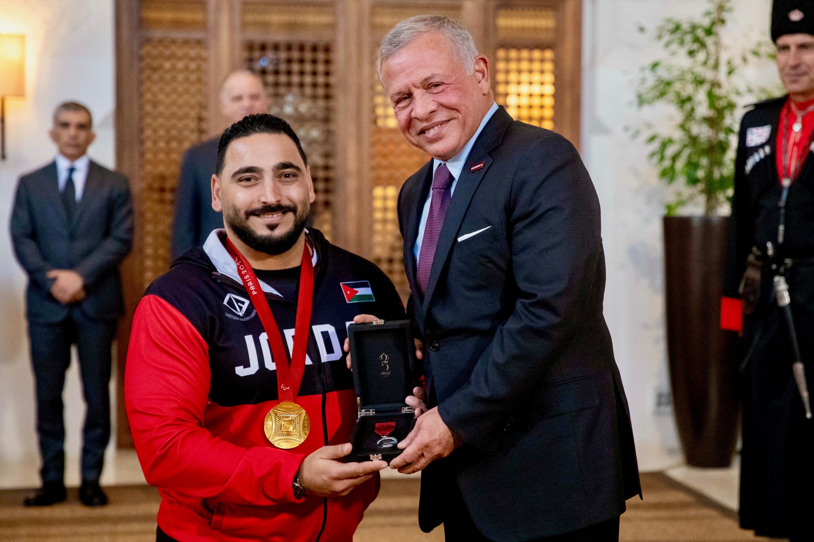 Madar Al-Saa Images 0.8365490285239765