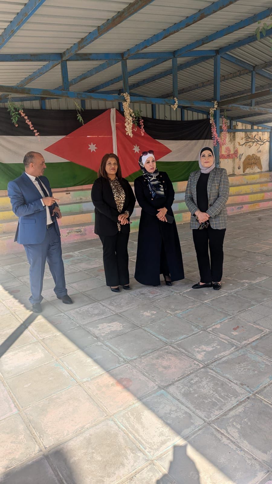 Madar Al-Saa Images 0.19281776266246897