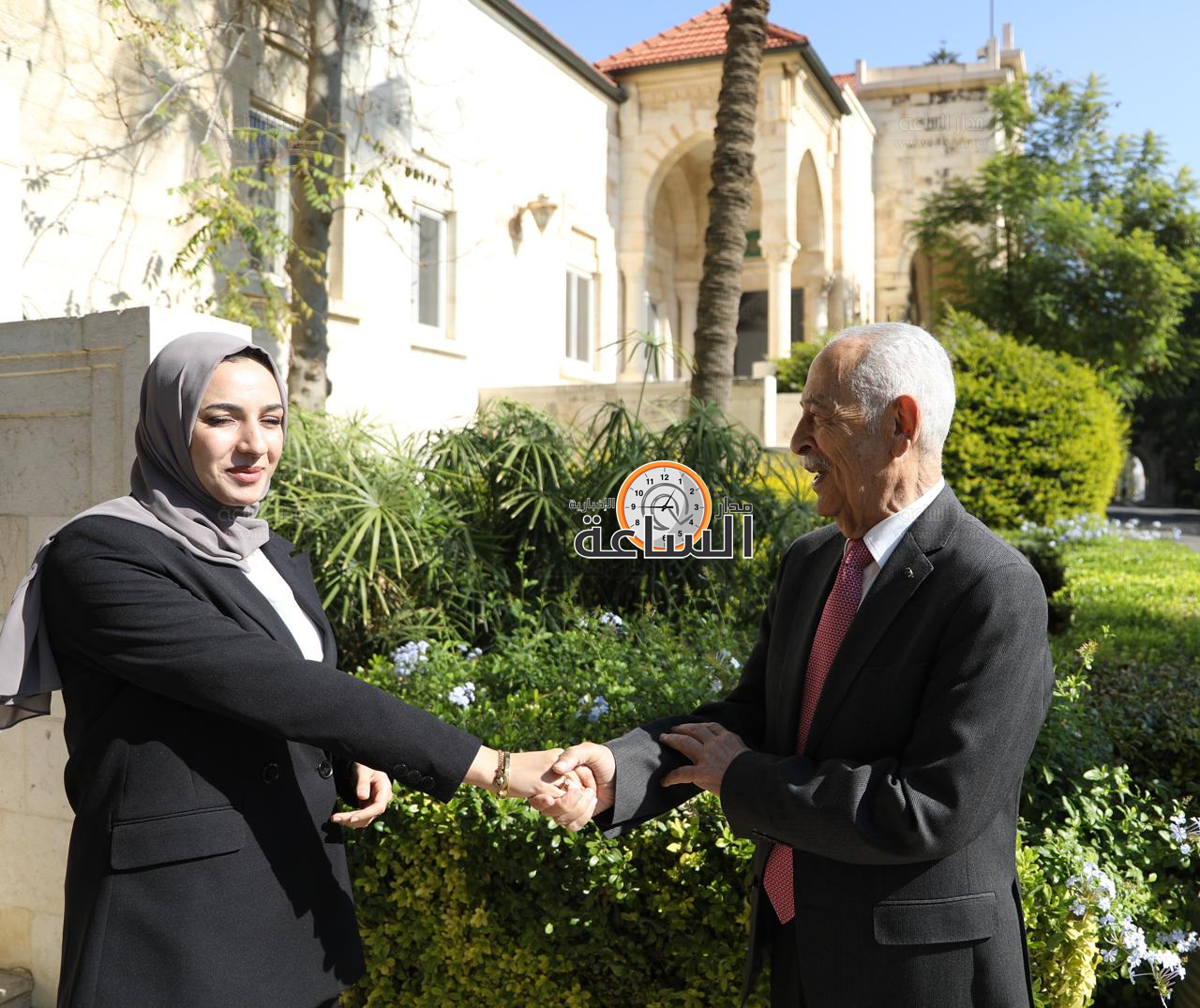 Madar Al-Saa Images 0.911069496536308