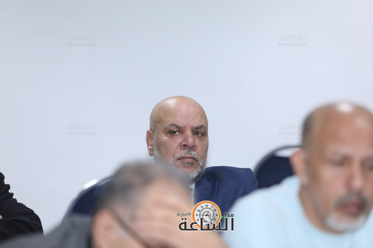 Madar Al-Saa Images 0.46092534348991165