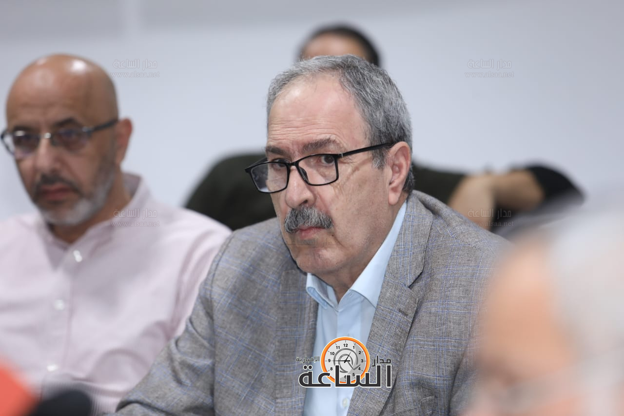 Madar Al-Saa Images 0.11814772397676321