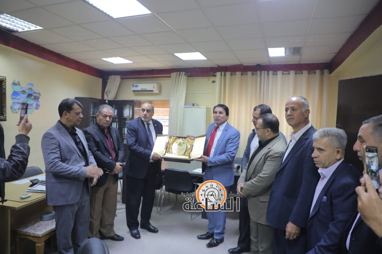 Madar Al-Saa Images 0.41357447135175285