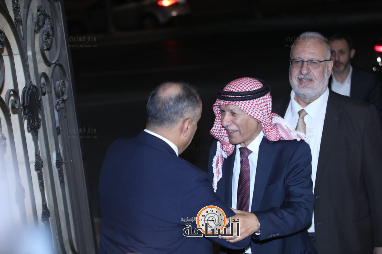 Madar Al-Saa Images 0.9843407098602455