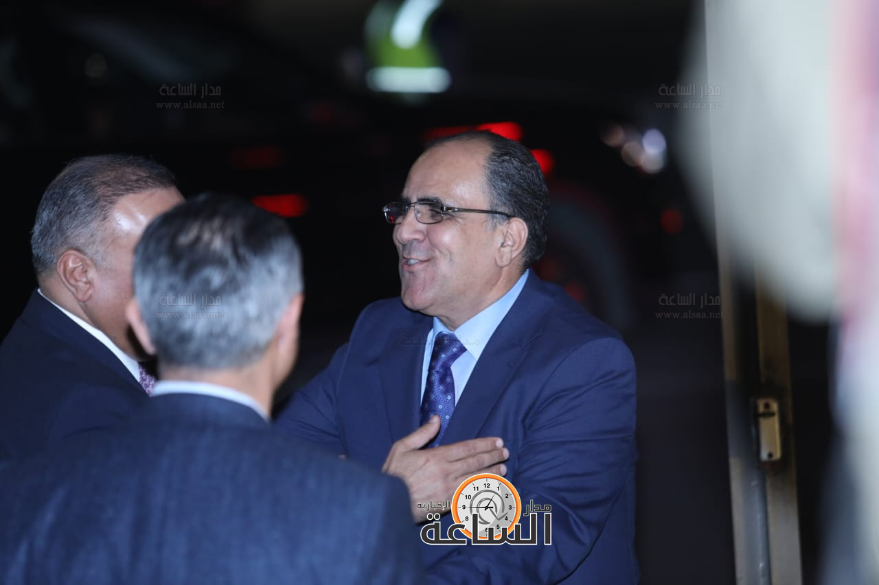 Madar Al-Saa Images 0.3874655601470438