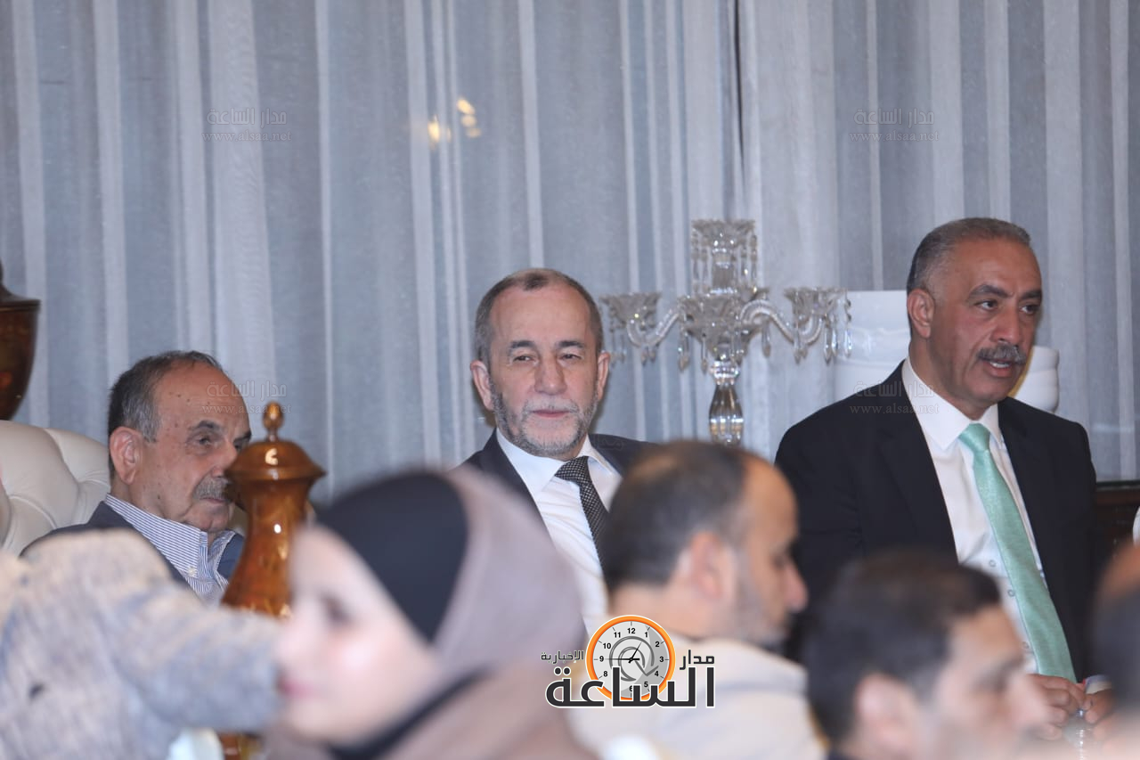 Madar Al-Saa Images 0.8501457985025374