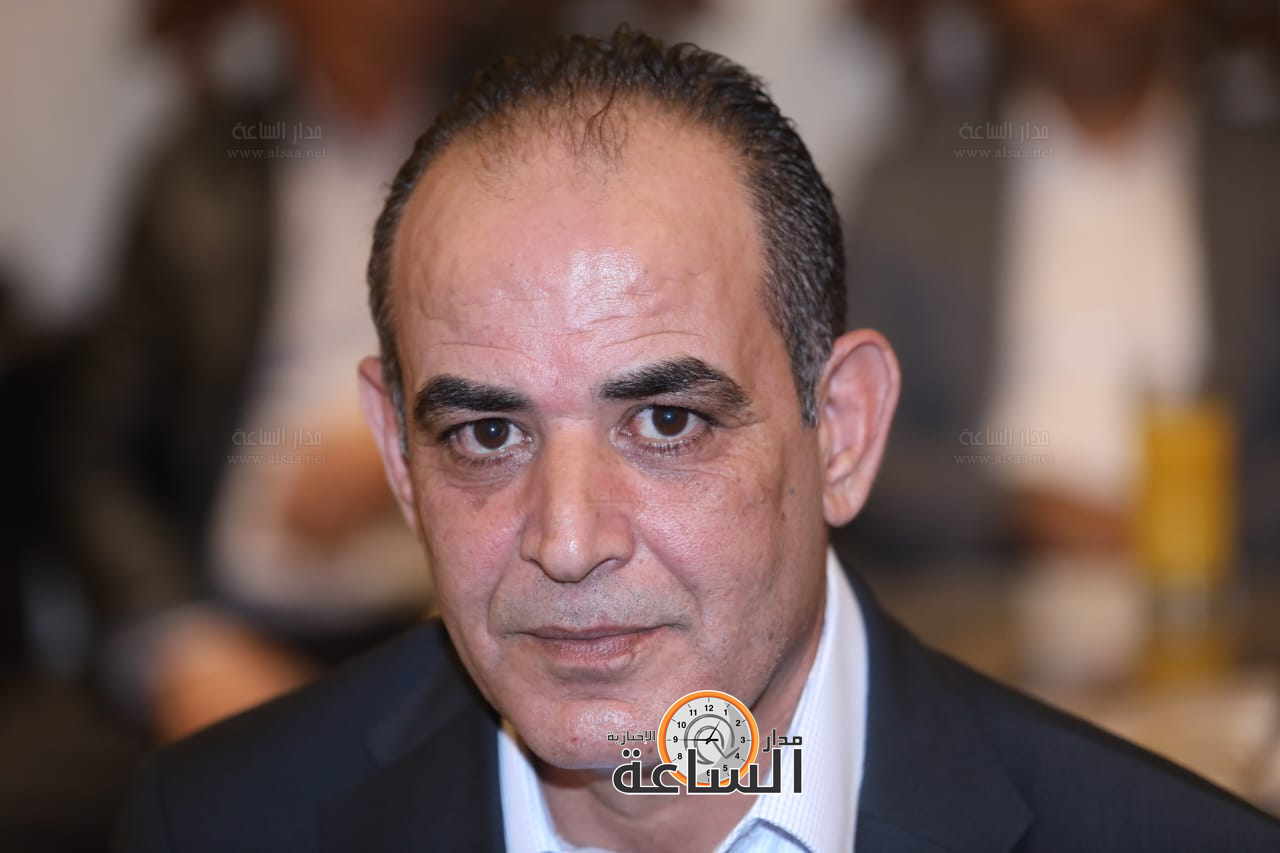 Madar Al-Saa Images 0.9430366363671248