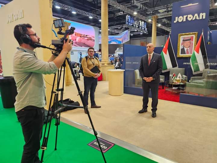 Madar Al-Saa Images 0.4280863388220961