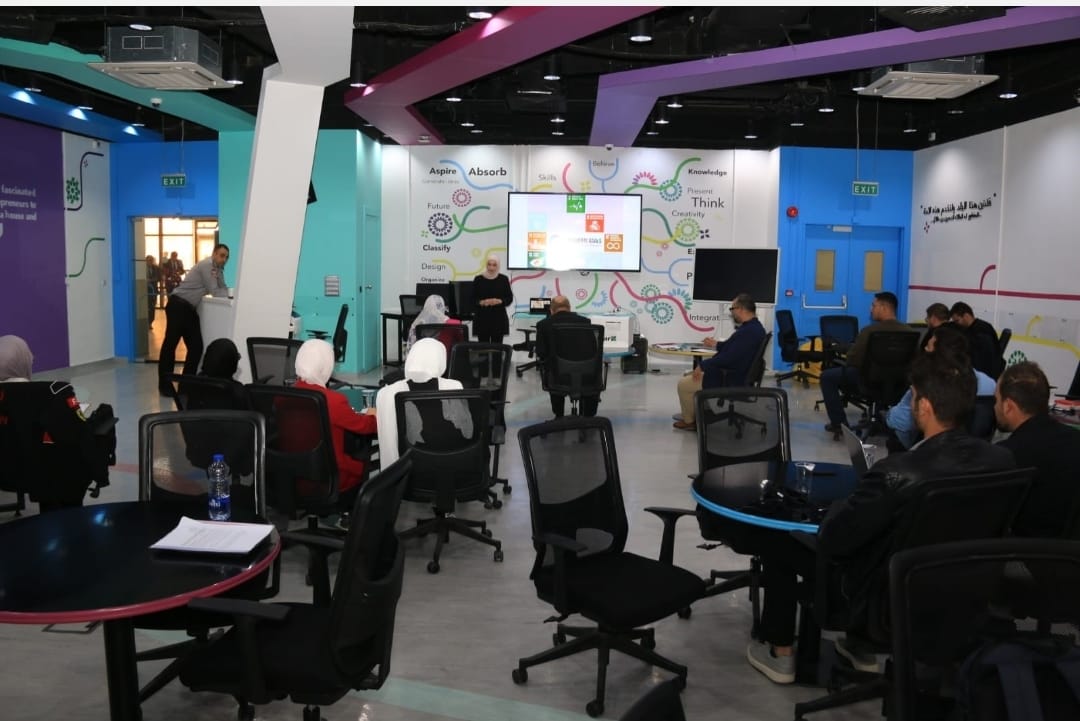 Madar Al-Saa Images 0.6470587278805997