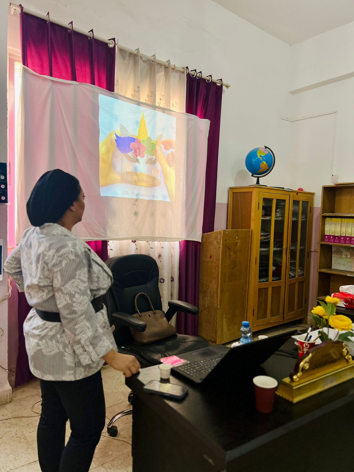 Madar Al-Saa Images 0.7563393345101448