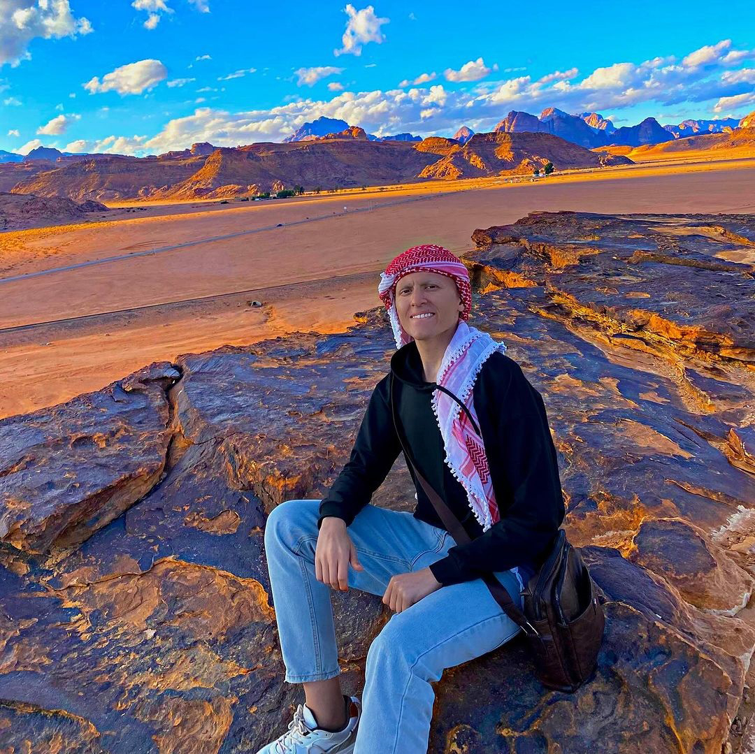 Madar Al-Saa Images 0.223614941475883