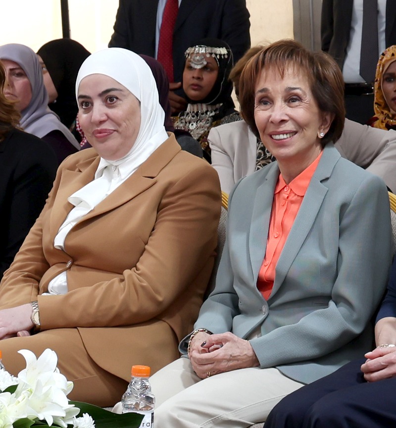 Madar Al-Saa Images 0.9390306110797104