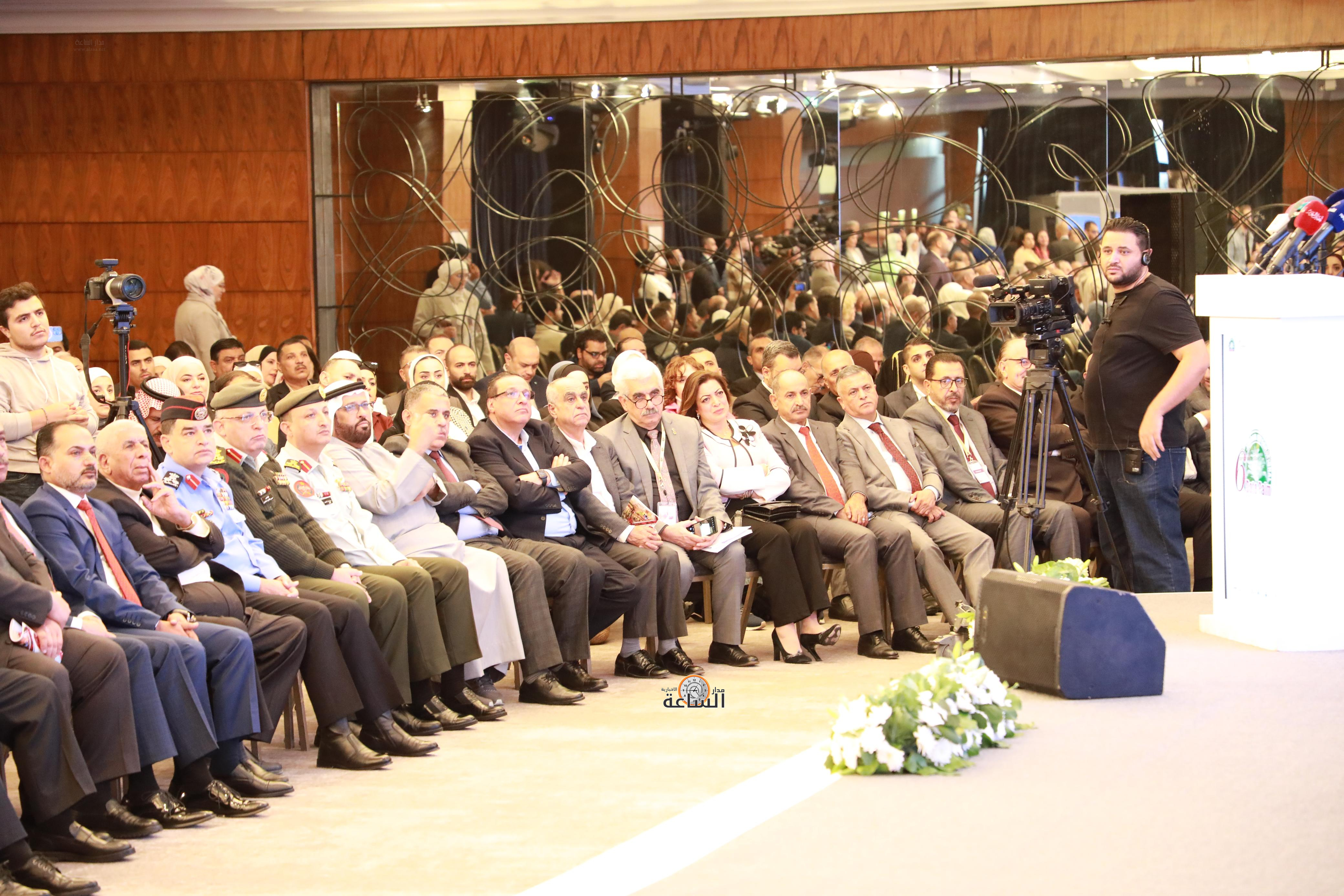 Madar Al-Saa Images 0.7521422872345329