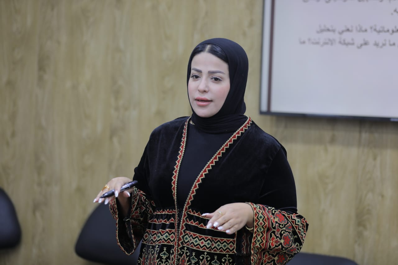 Madar Al-Saa Images 0.001284772591282346