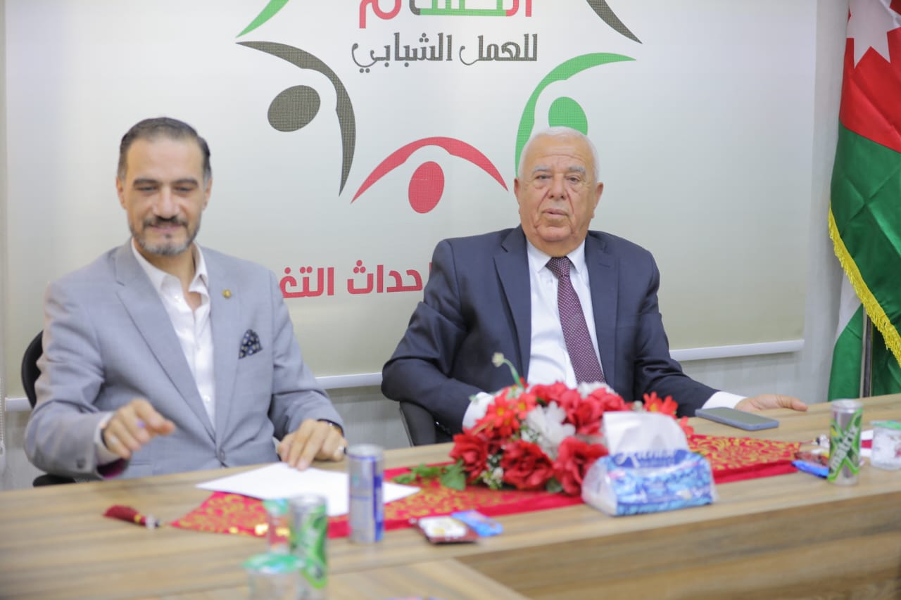 Madar Al-Saa Images 0.359105748129668