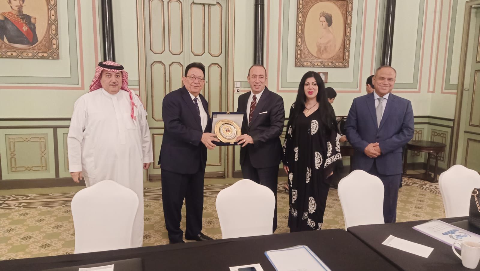 Madar Al-Saa Images 0.11839742526447616