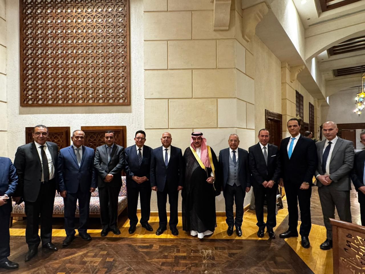 Madar Al-Saa Images 0.3905358791781981