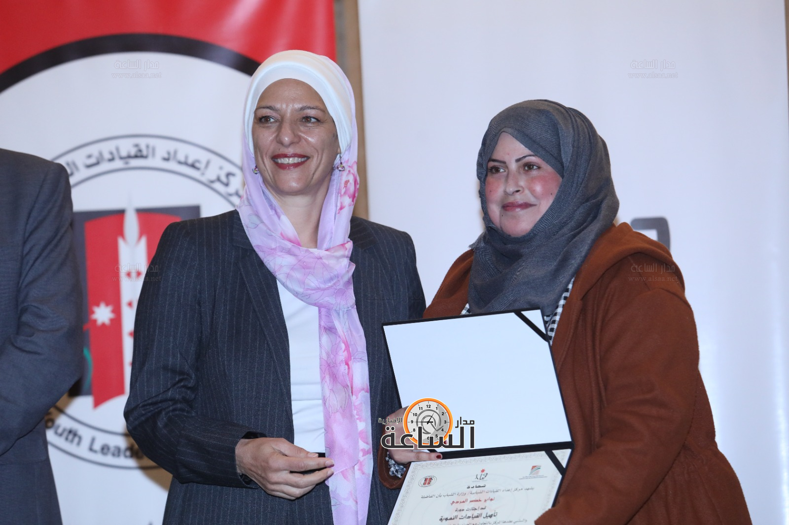 Madar Al-Saa Images 0.7242572917703389